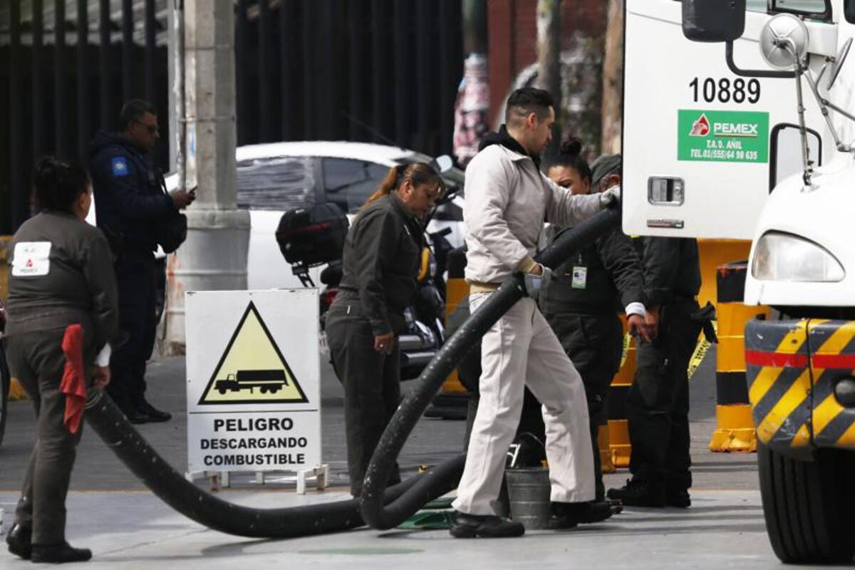 Juez suspende Ley de Hidrocarburos de AMLO