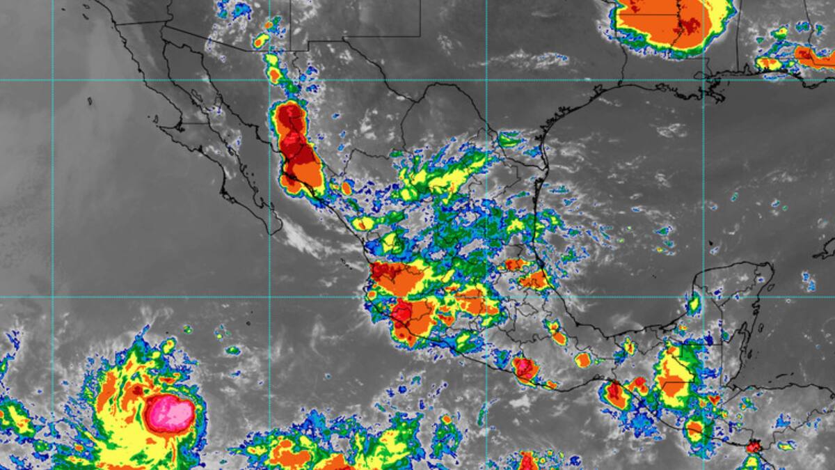 El Servicio Meteorológico Nacional (SMN) confirmó que el fenómeno se ubicaba a 90 kilómetros al sur de Punta Maldonado, Guerrero, y a 155 kilómetros al oeste-suroeste de Puerto Escondido, Oaxaca.