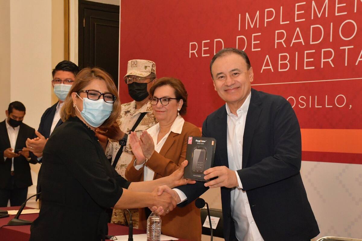 Enlaza nueva red de radiocomunicación a 67 municipios de Sonora
