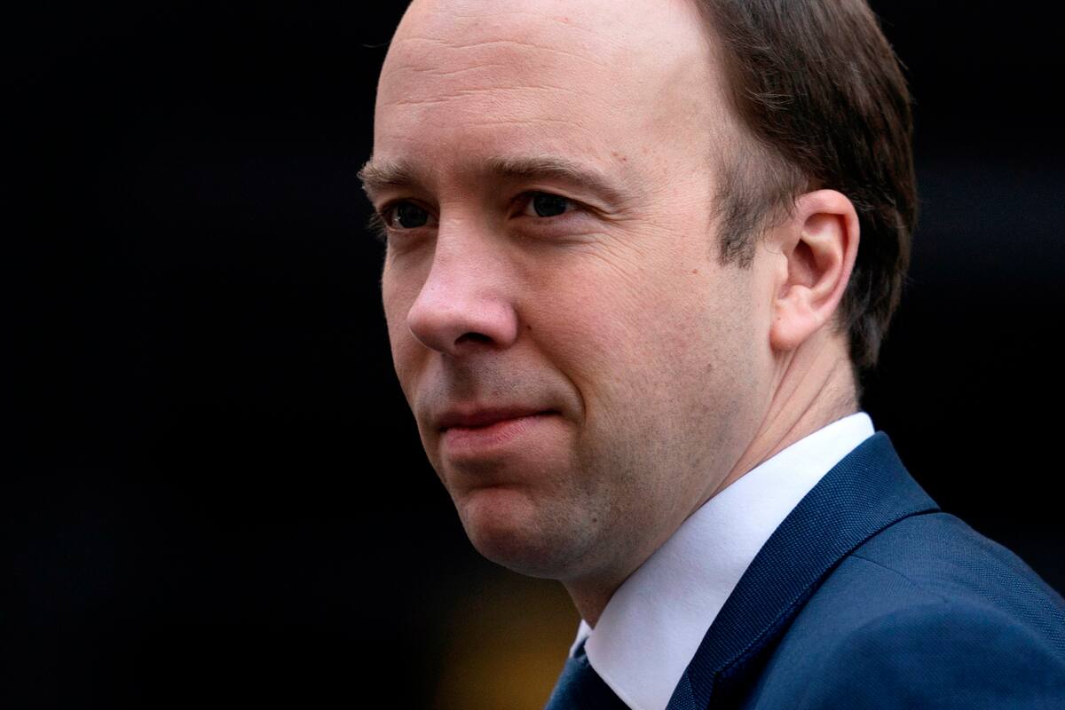 Matt Hancock, ministro de Salud británico da positivo a coronavirus