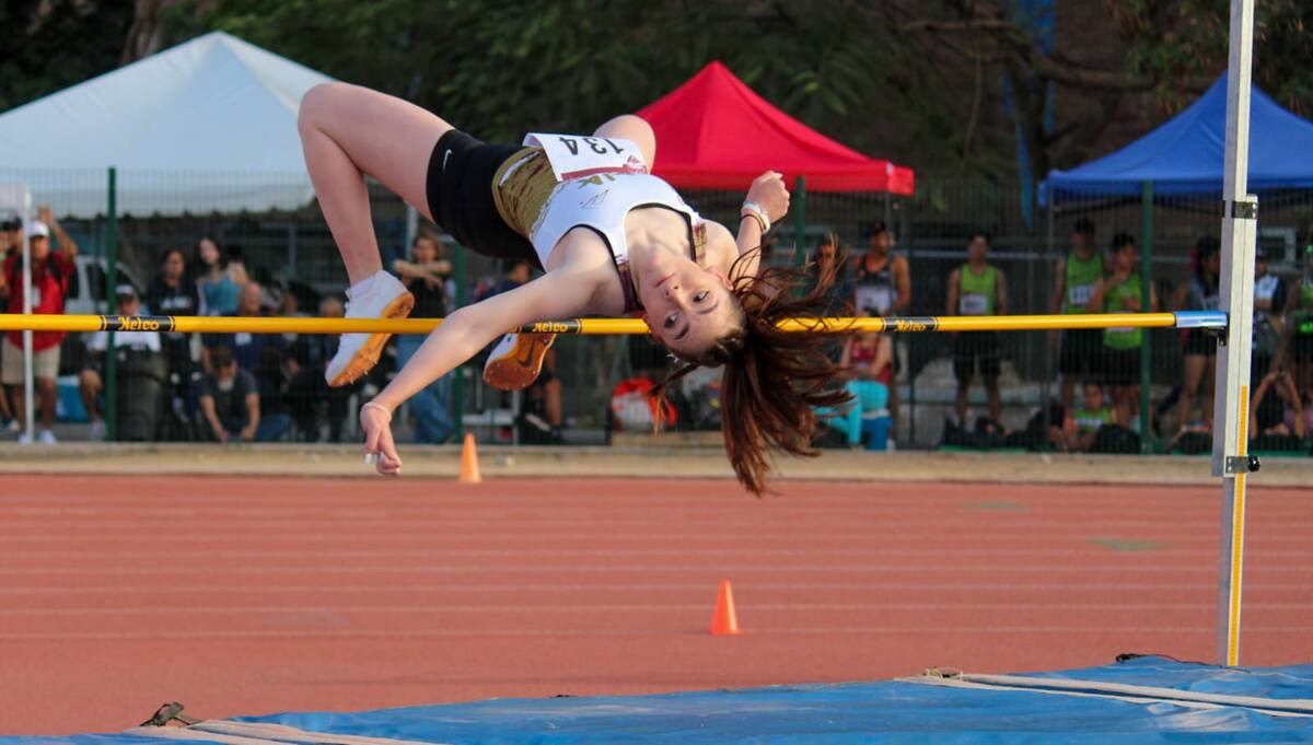 Eyxlin Telles obtuvo el primer lugar Salto de Altura Sub20.