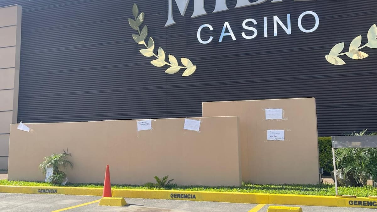 Trabajadores de Casino Midas en Rosarito exigen pago de salarios y prestaciones tras cierre sorpresa