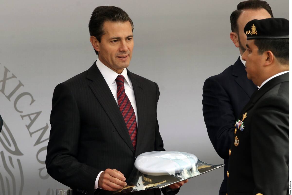 Vinculan a proceso a tres por presunta sustracción del expediente de la Casa Blanca