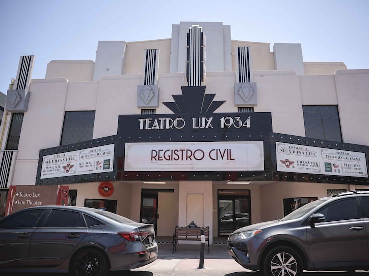 Renta del Teatro Lux supera los 500 mil pesos mensuales; contrato fija pago en dólares y exhibe vínculos políticos