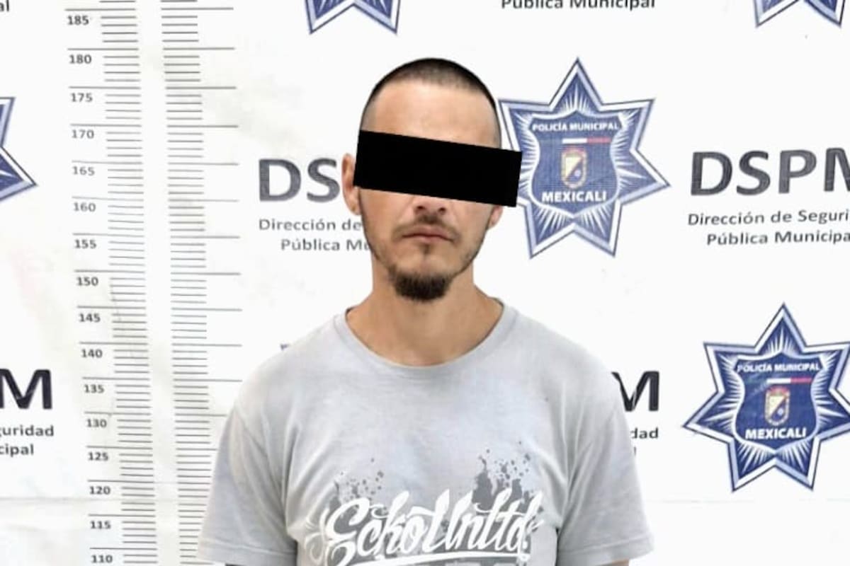 Detienen a hombre con orden de aprehensión por robo de vehículo en Lagos del Sol