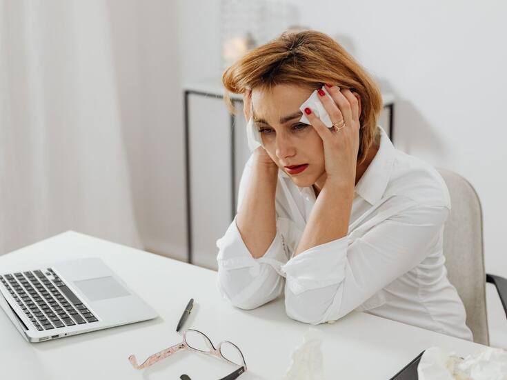 El aislamiento social durante la menopausia podría acelerar problemas de memoria y concentración en mujeres, según estudio