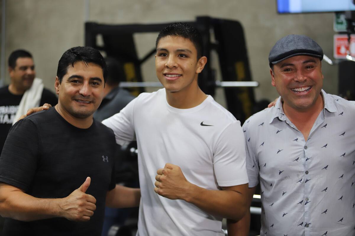 De la Hoya prevé choque de 'Canelo' y Munguía