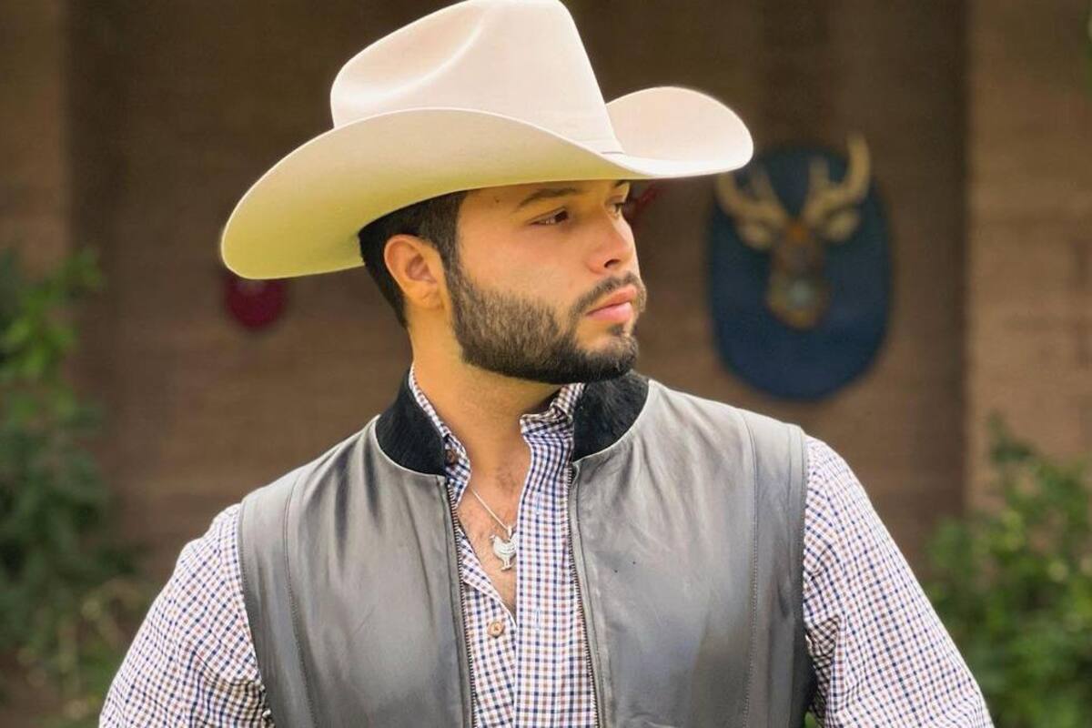 Leonardo Aguilar fue parte de emotivo homenaje a Vicente Fernández