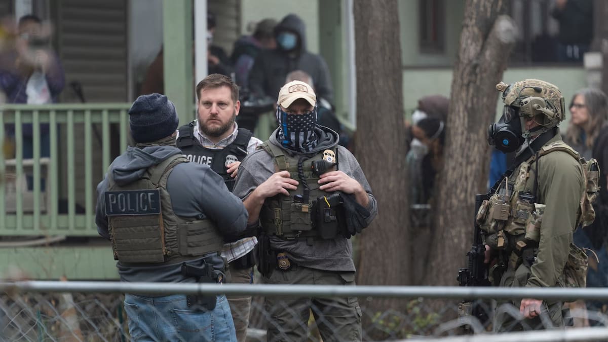 Leyes estatales en Estados Unidos buscan evitar que hijos de migrantes detenidos terminen en cuidado temporal ante el aumento de deportaciones y separaciones familiares. /Reuters