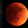 ¿Cuándo y cómo ver el eclipse lunar parcial de agosto de 2026 en México?