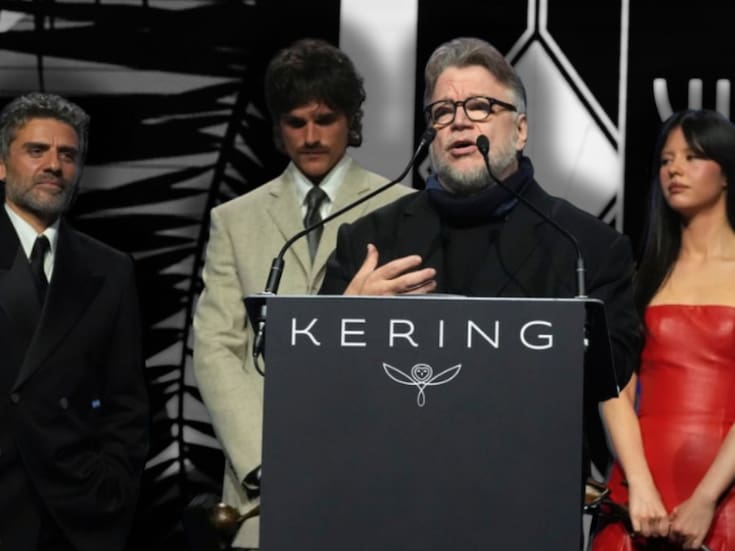 Guillermo del Toro en lágrimas tras anunciar la muerte de su hermano durante premiación: “Los corazones rotos siguen latiendo”