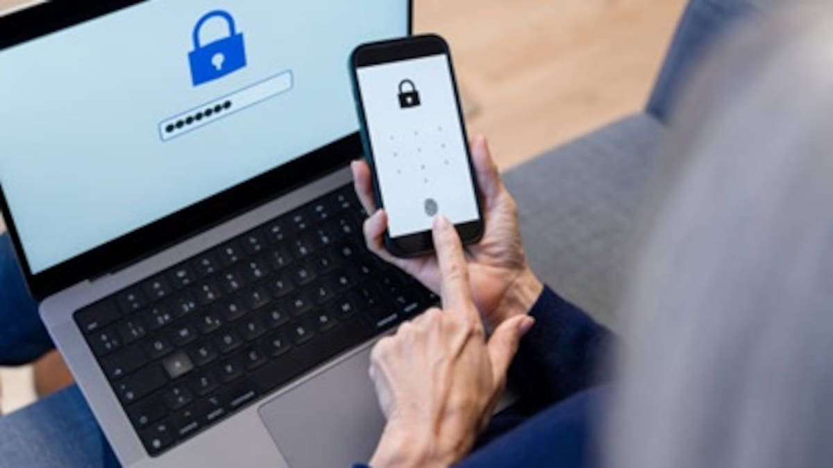 Cada cuánto debes cambiar tus contraseñas según expertos en ciberseguridad y qué pasa si nunca las actualizas para proteger tus cuentas