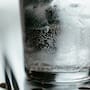 ¿Agua mineral todos los días? Estos son los beneficios que la ciencia sí respalda