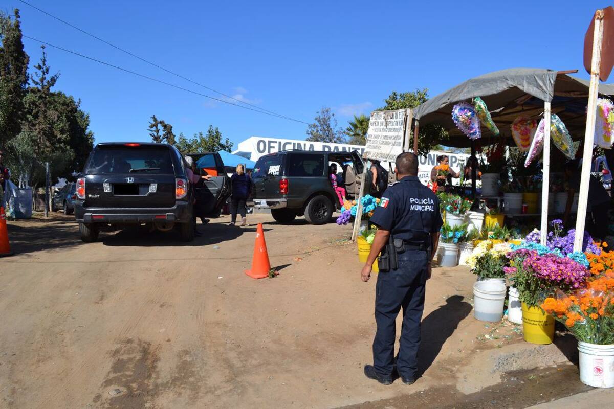 Listo operativo de seguridad del Gobierno de Ensenada para Conmemoración del Día de Muertos
