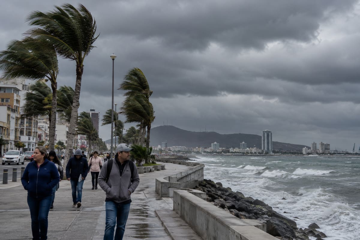 Masa de aire frío bajará temperaturas en México y pondrá fin a la onda de calor en 4 estados