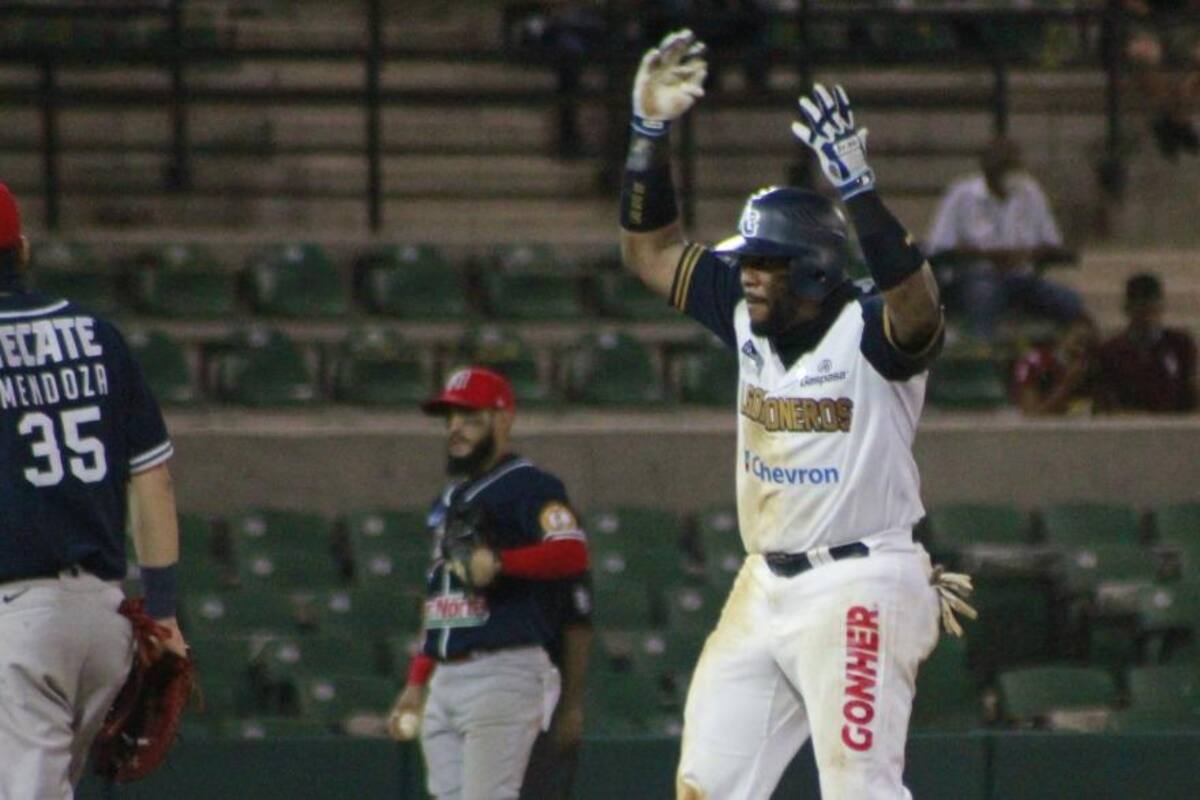 Mayos caen en el segundo de la serie contra los Algodoneros