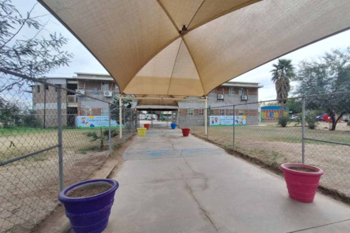 Tras protesta de padres, retiran a maestra señalada por abuso en jardin de niños Carmen Sara Wells