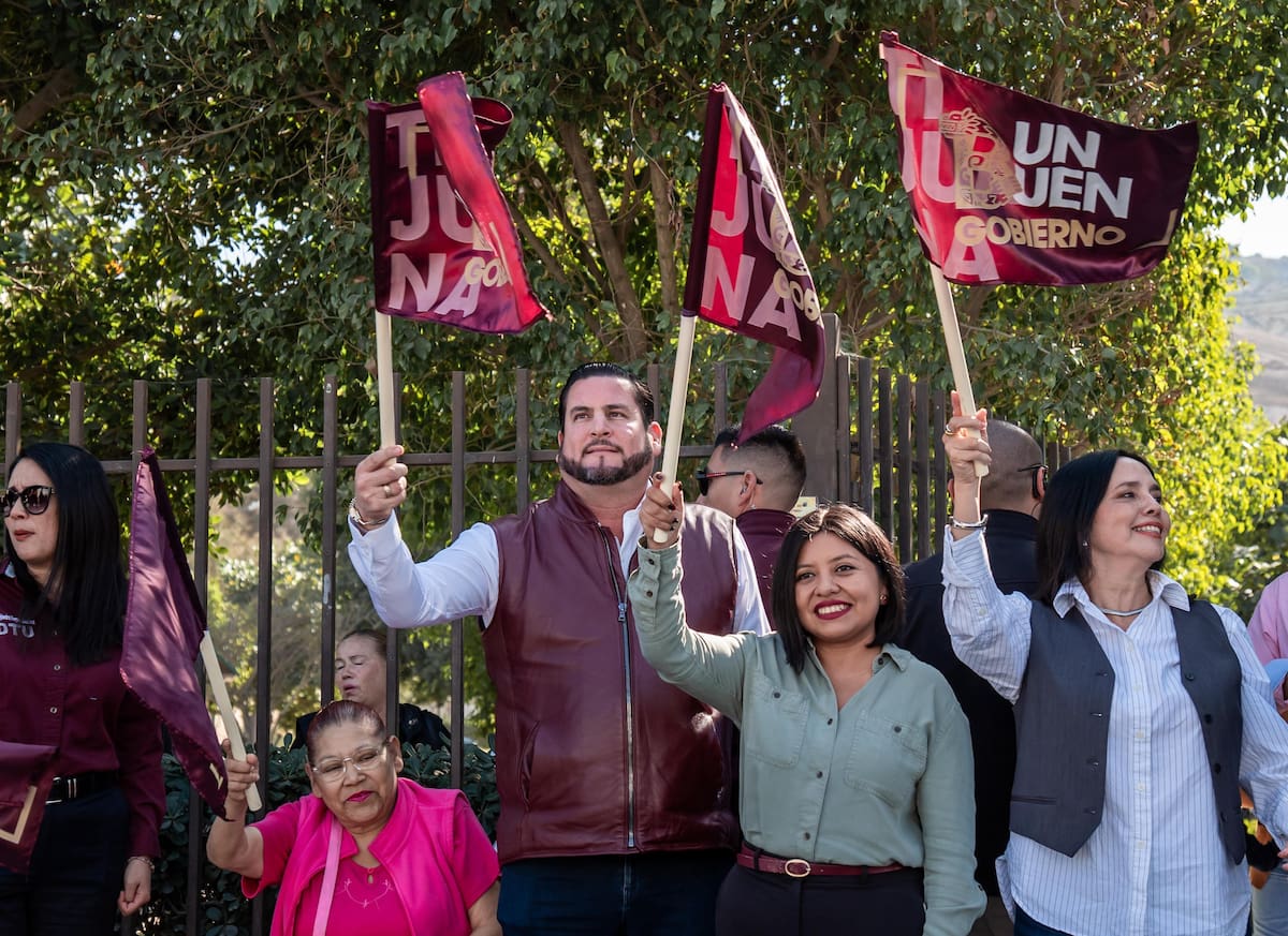El presidente municipal, Ismael Burgueño Ruiz, informó que estas rutas beneficiarán a 2.661 viviendas y una preparatoria, favoreciendo a más de 10.000 habitantes con recolección alternada de lunes a viernes. Foto: Cortesía