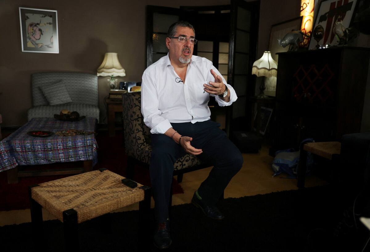 FOTO DE ARCHIVO. El presidente electo de Guatemala, Bernardo Arévalo, asiste a una entrevista con Reuters, en su casa en ciudad de Guatemala, Guatemala. 22 de agosto de 2023. REUTERS/Pilar Olivares