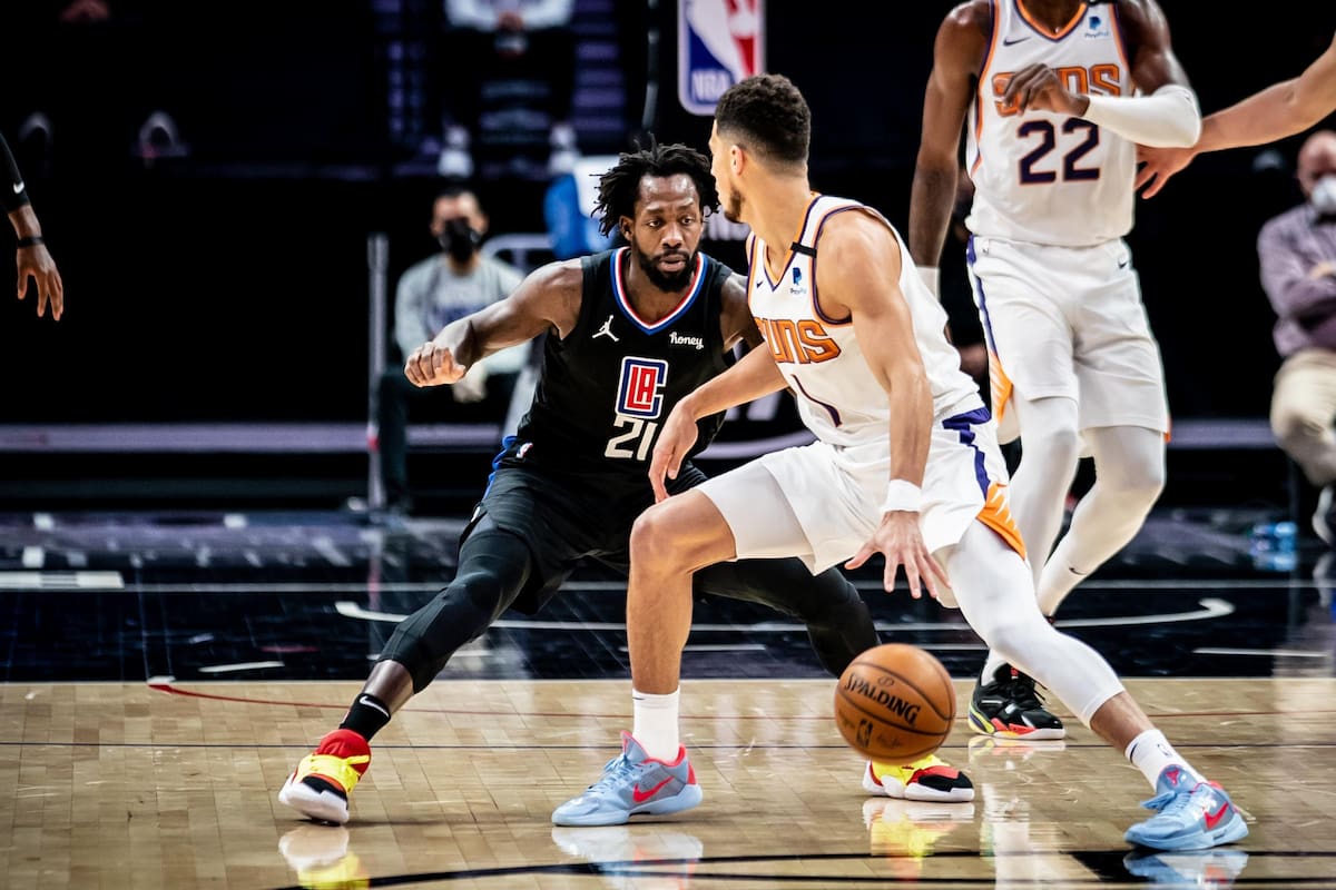 Clippers frenan la racha de los Soles