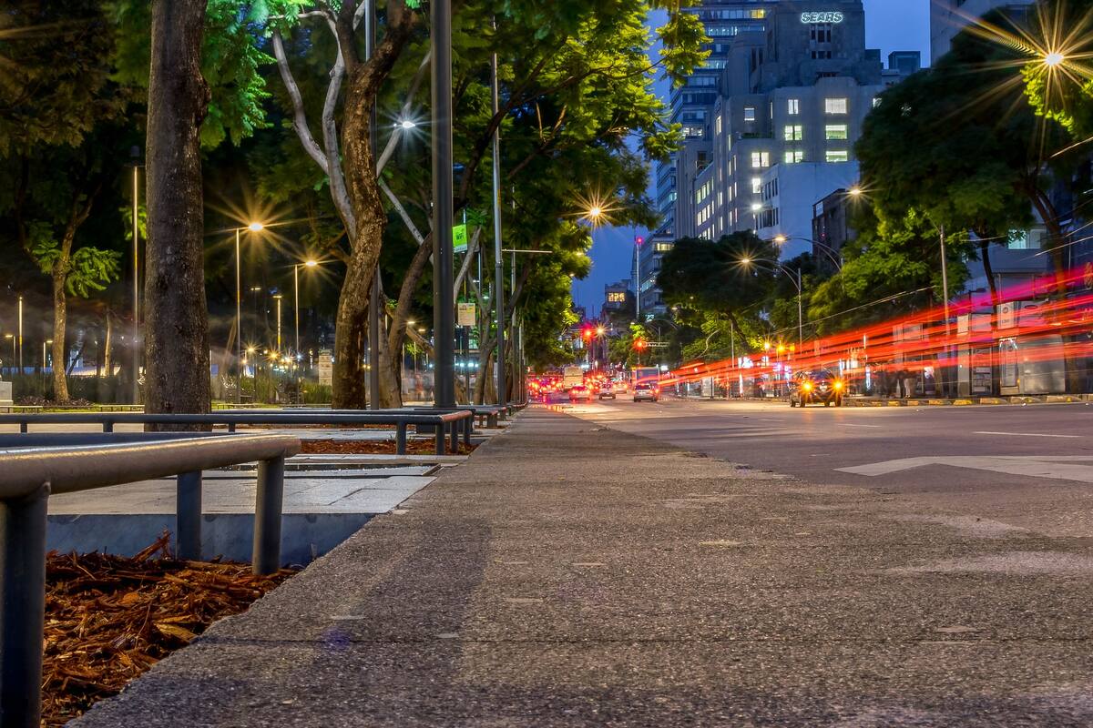 Hoy No Circula: ¿Qué vehículos no salen de casa este martes?