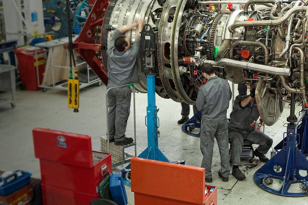 Industria local busca cubrir 5 mil vacantes