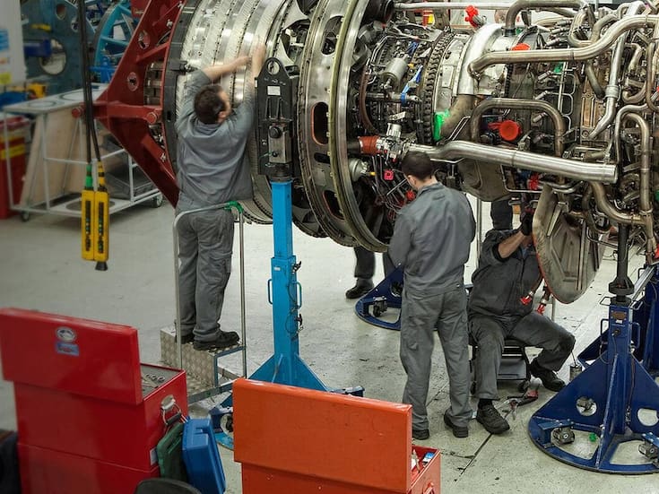 Economía de México se contrae por caída de la industria y menor crecimiento de los servicios: ¿qué factores explican este estancamiento?