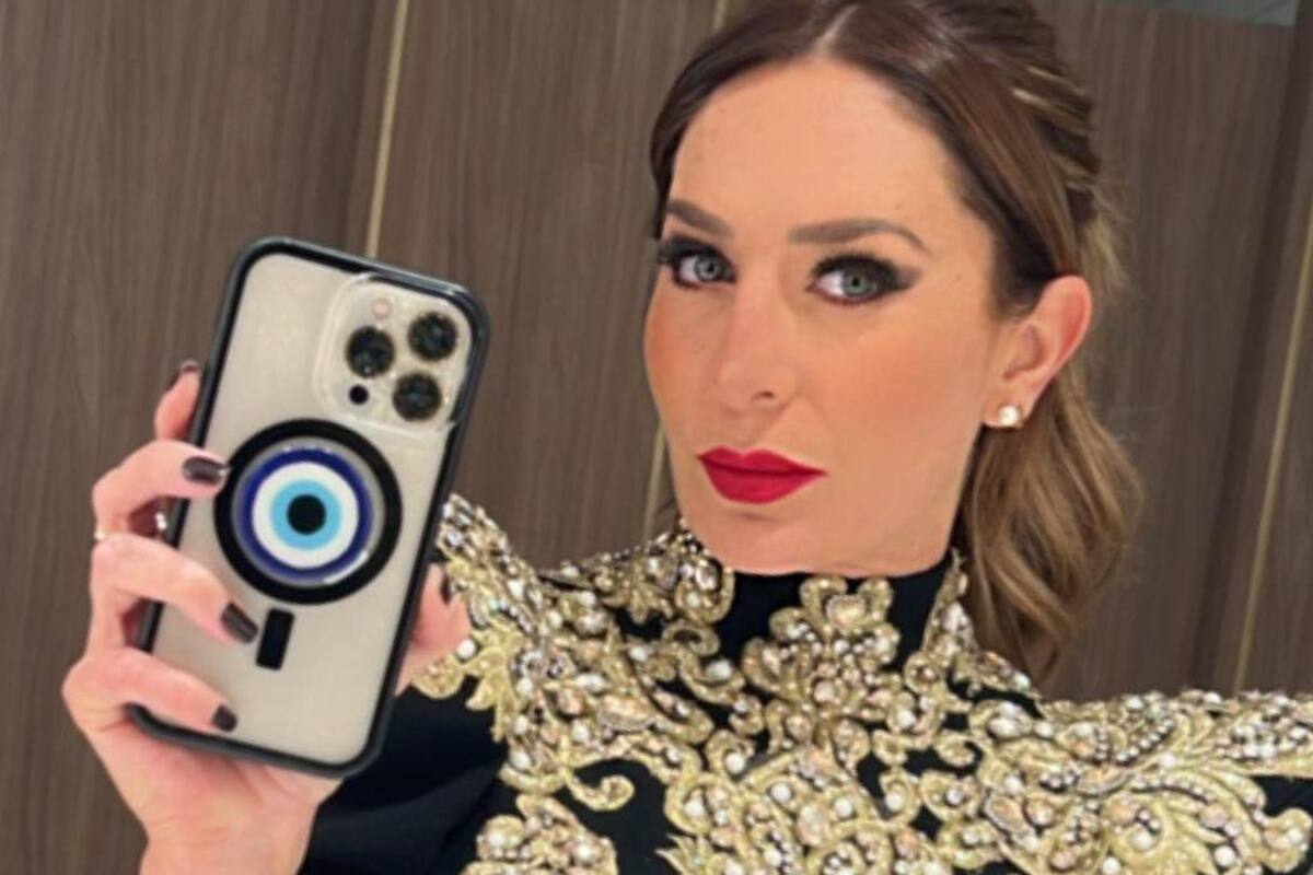 Geraldine Bazán enciende redes sociales al aparecer en traje de baño