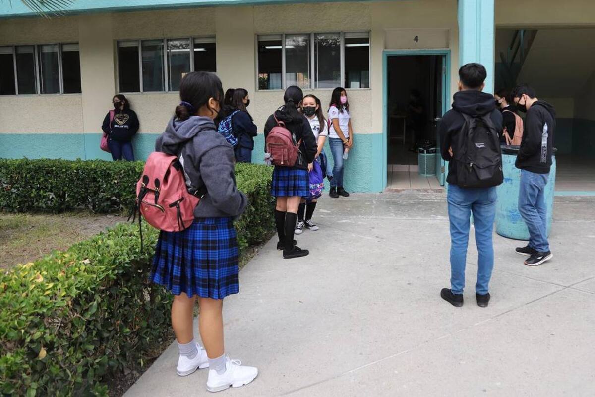 Batallan jóvenes indígenas para ingresar a 'prepa'