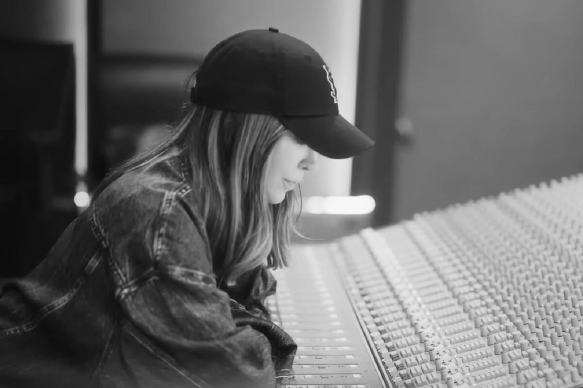 Belinda anuncia lanzamiento de ‘La mala’