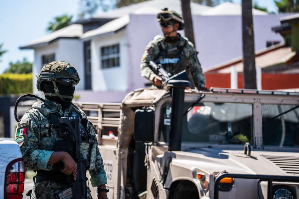 Un hombre fue localizado sin vida dentro de un vehículo estacionado sobre el bulevar Las Américas, en la colonia Lomas de Agua Caliente. Foto: Border Zoom.