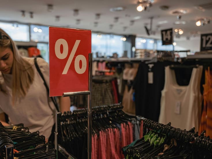 Por qué comprar ropa solo para Navidad y Año Nuevo no es una buena decisión
