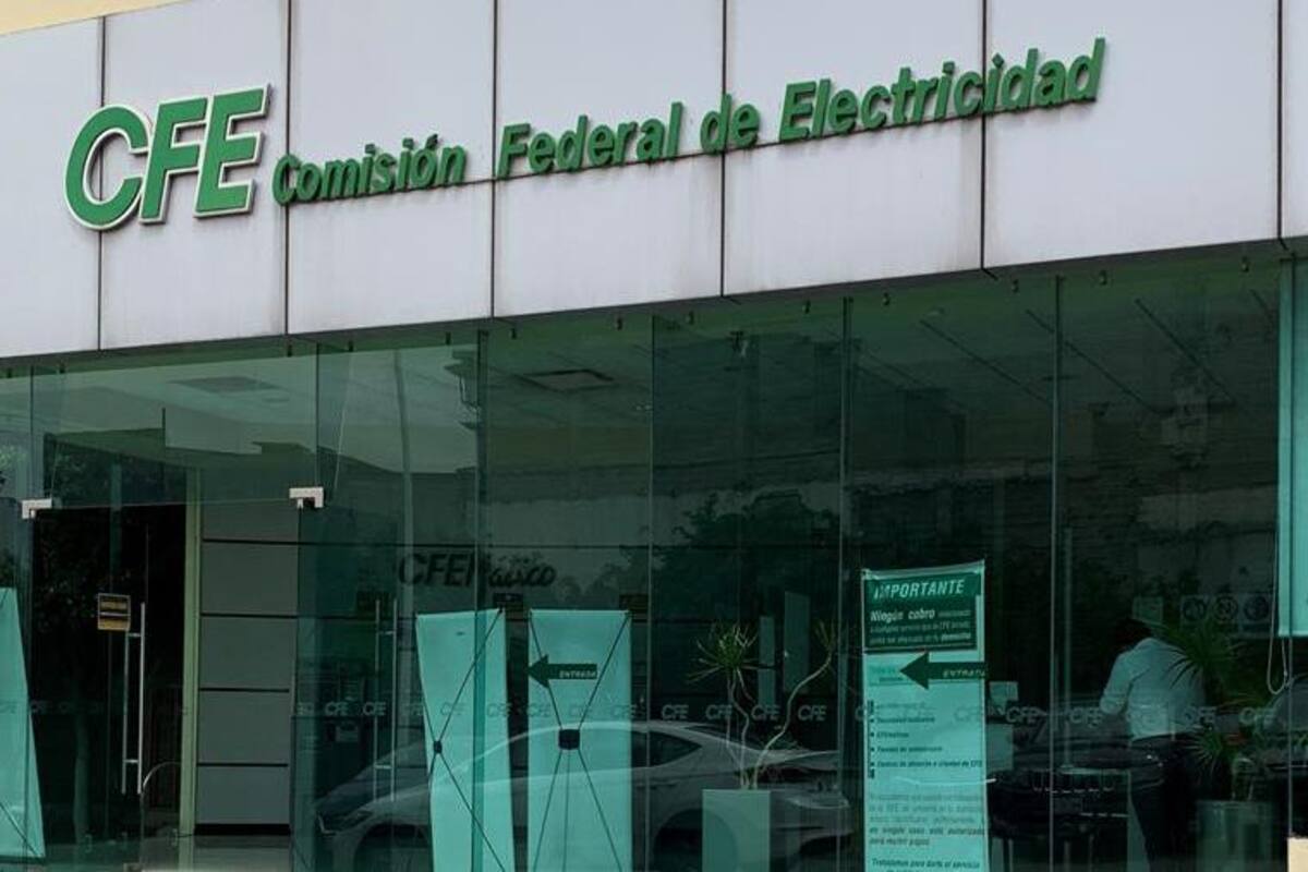 AMLO asegura que apagón masivo tras falla de CFE no se repetirá