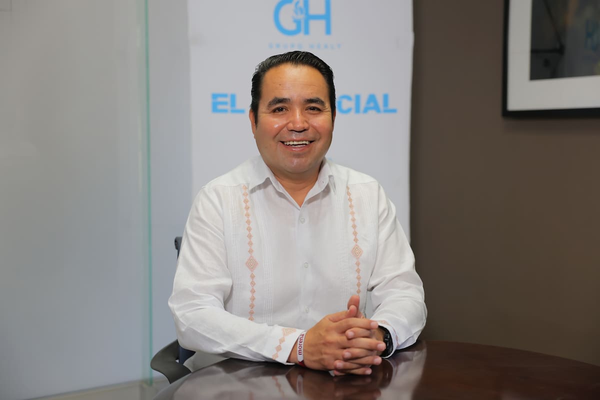 Espera senador Aguilar nutrida participación en la elección judicial
