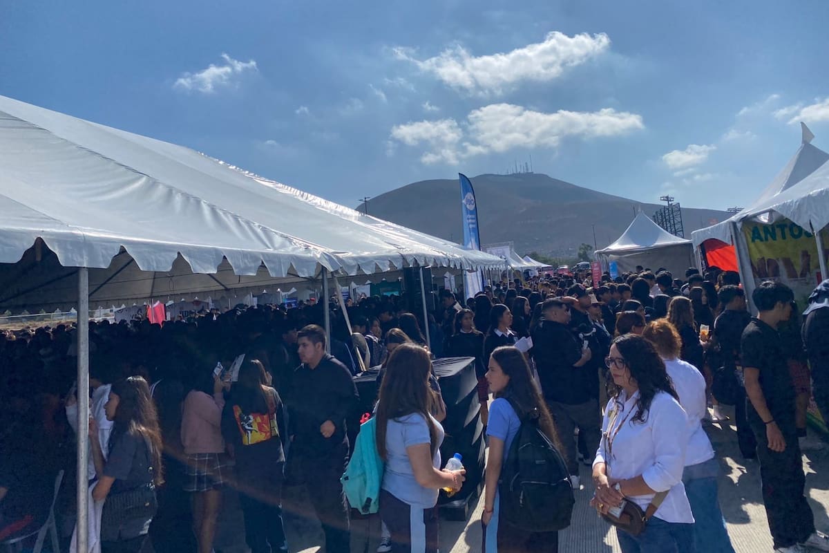 40% de jóvenes bajacalifornianos ingresan a la universidad tras salir de la prepa