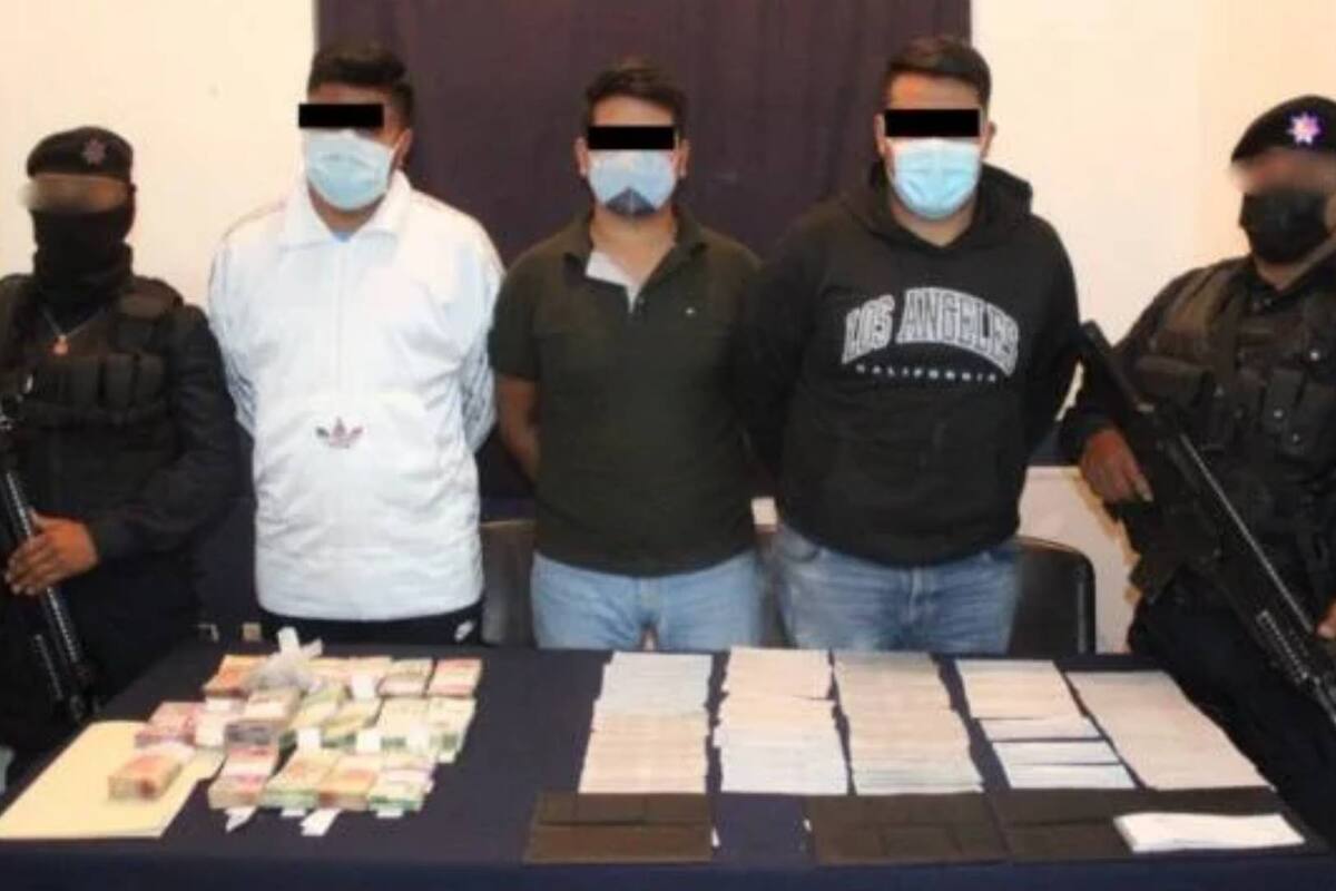 3 hombres que transitaban con 7 millones de pesos son detenidos en Oaxaca