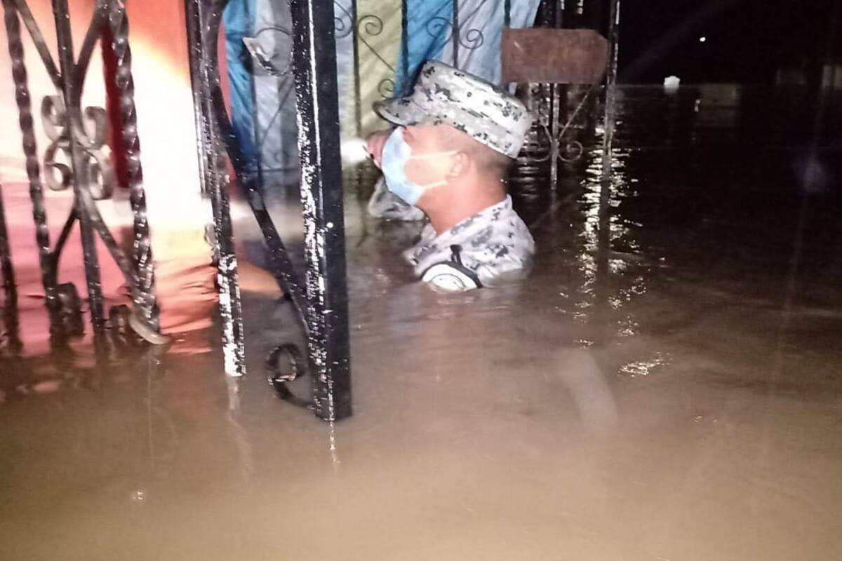 Inundaciones en Tula, Hidalgo: Guardia Nacional implementa Plan GN-A, ayudan a población afectada