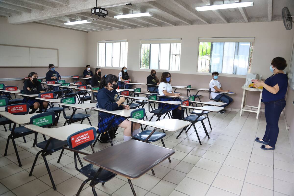 'Prepa' Lázaro Cárdenas cierra proceso de recepción de documentos para examen de admisión