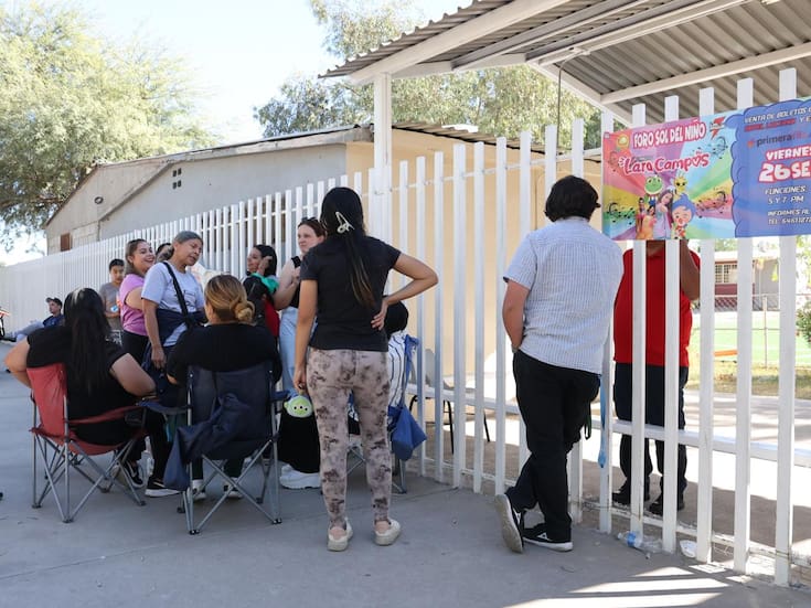 Padres de familia toman escuela primaria “Estado de Baja California”