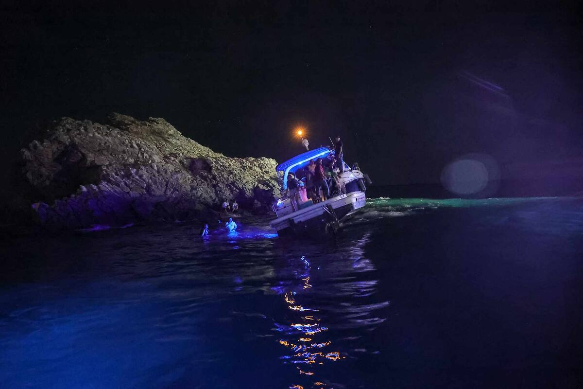 Se encalla yate tras su regreso de la fiesta de Carin León a la Marina de San Carlos