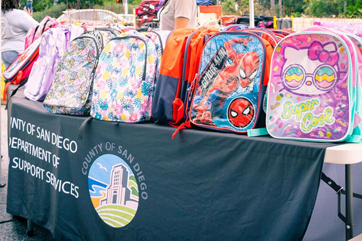 Regalarán mochilas y útiles escolares a estudiantes de San Diego