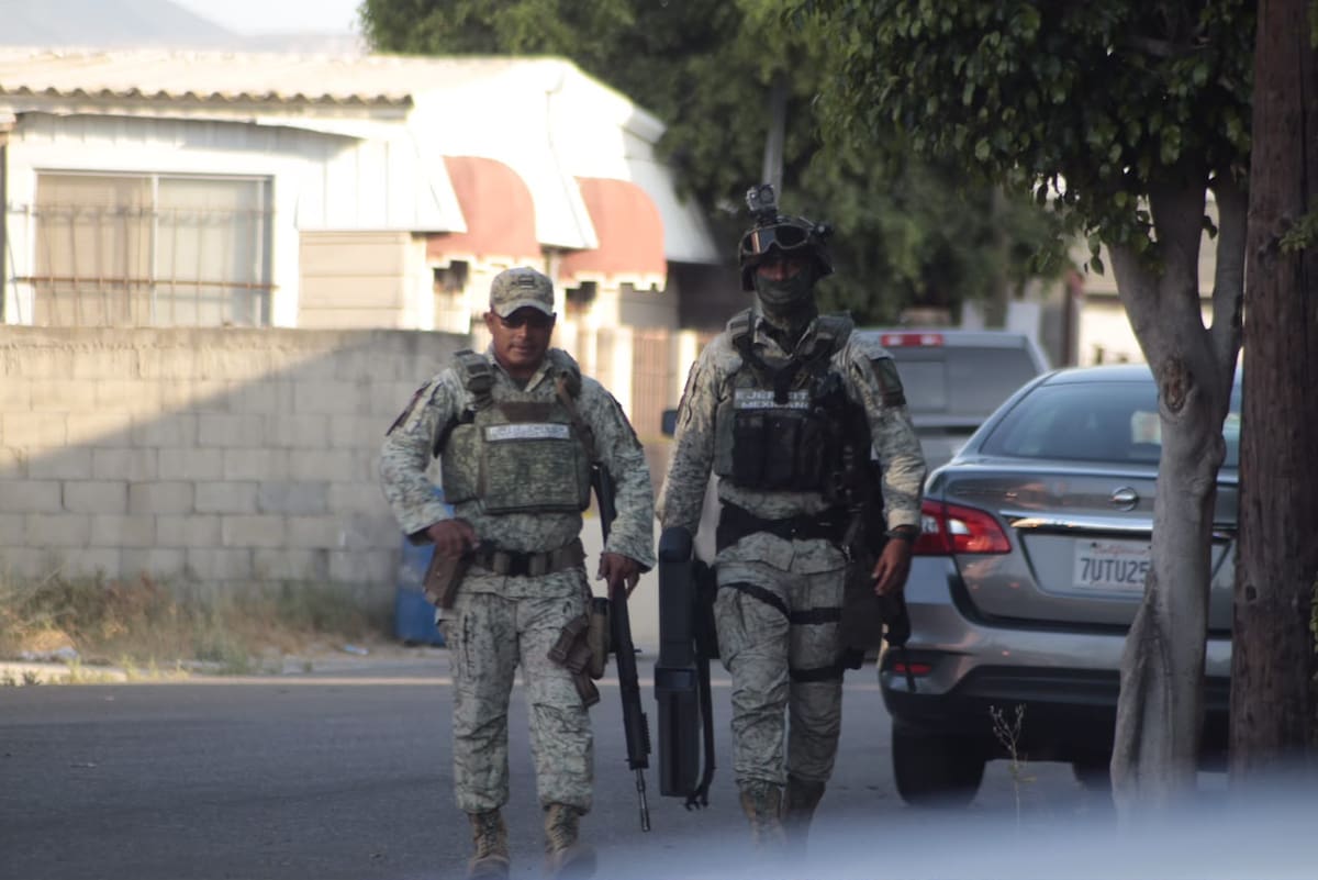El ataque armado ocurrió en un domicilio de la colonia Hacienda. Jesús Pereira murió en el lugar, mientras que la regidora María Quijada fue trasladada en estado grave a un hospital de Estados Unidos. Foto: Border Zoom.