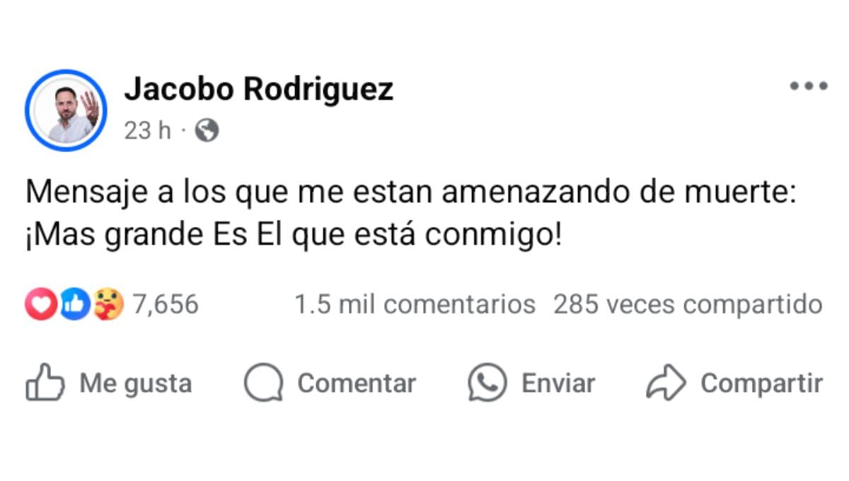 El alcalde de Piedras Negras, Carlos Jacobo Rodríguez, recibió amenazas de muerte durante una transmisión en vivo en Facebook.