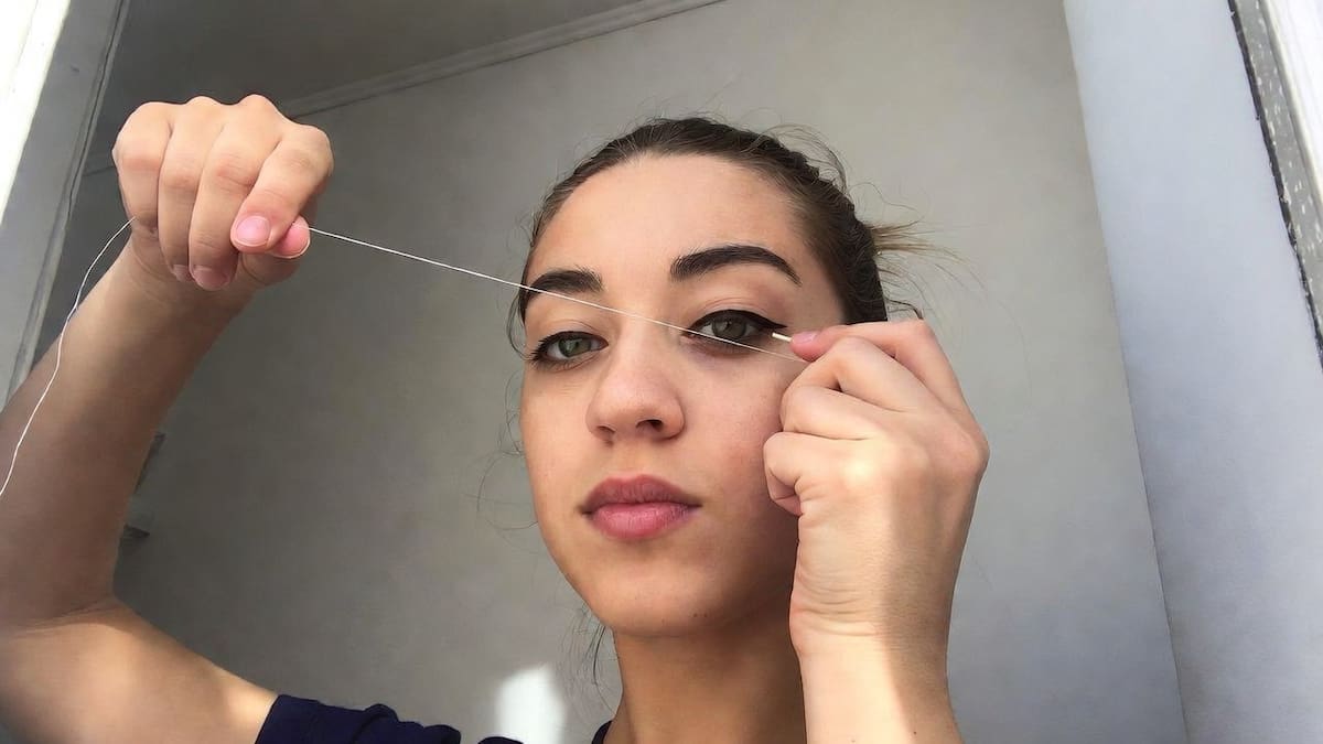 El hack del delineado con hilo dental para una línea perfecta | Foto: Foto: Especial (canva)