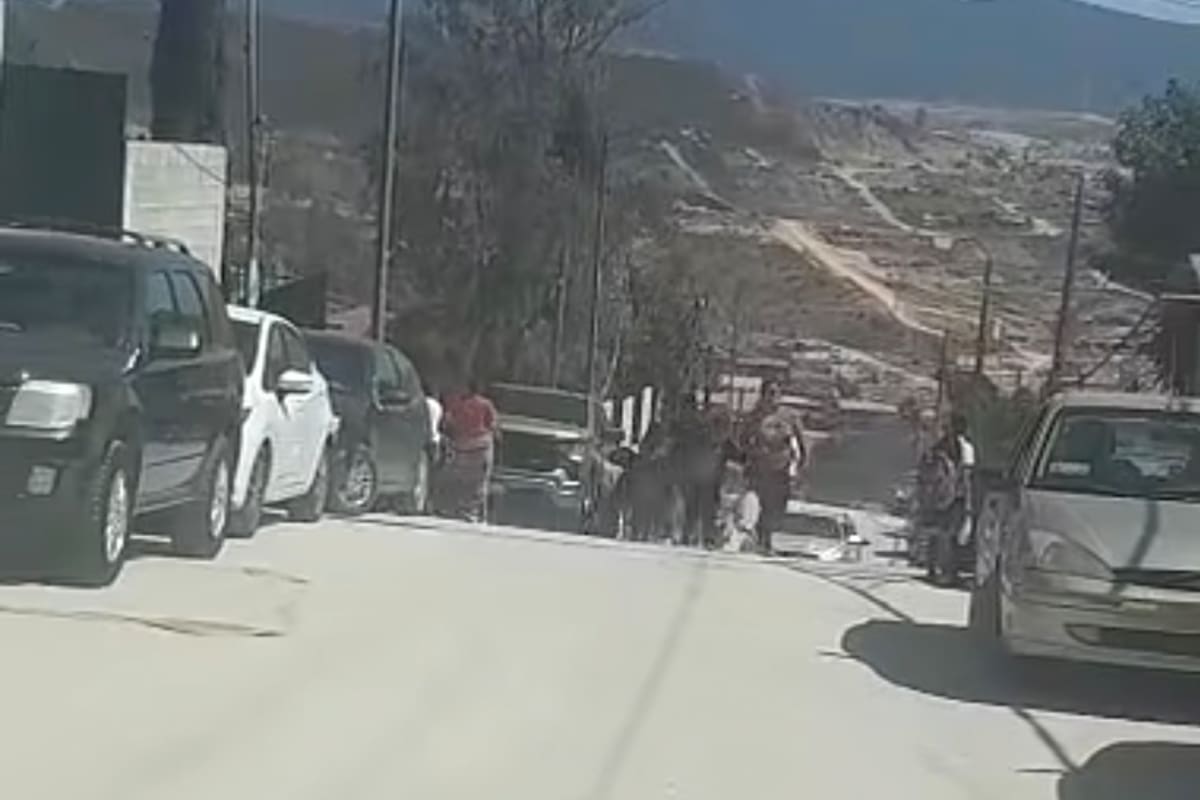 Evacúan primaria Libertad en colonia 89 por presunta amenaza de ataque