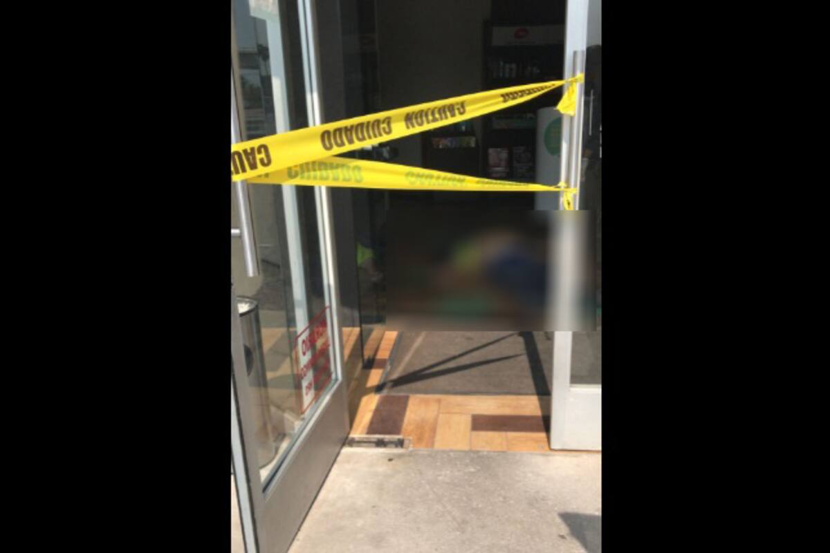 Muere hombre por golpe de calor, trataron de ayudarlo en restaurante