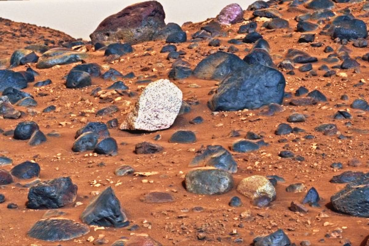 Descubren piedras extrañas en Marte: Esto revela el rover Perseverance