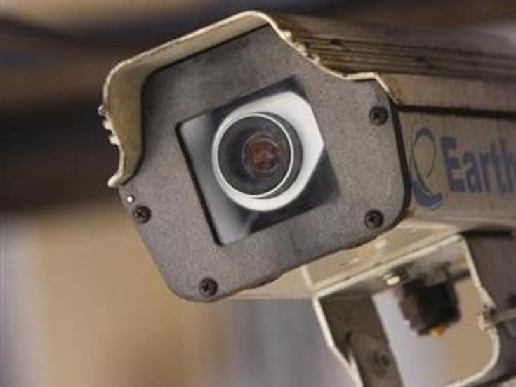 La Fiscalía advierte que instalar cámaras en su casa o negocio es legal, pero divulgar o usar mal las grabaciones puede generarle problemas judiciales y sanciones por vulnerar datos personales en Colombia