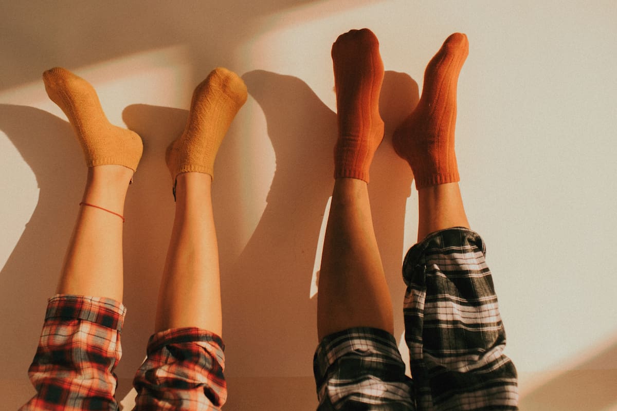 ¿Qué revela sobre tu personalidad dormir con calcetines? Esto dice la psicología