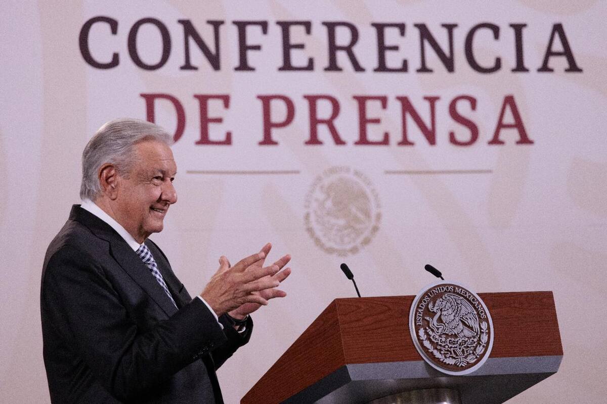 Ley de Amnistía puede ayudar a resolver caso Ayotzinapa: AMLO
